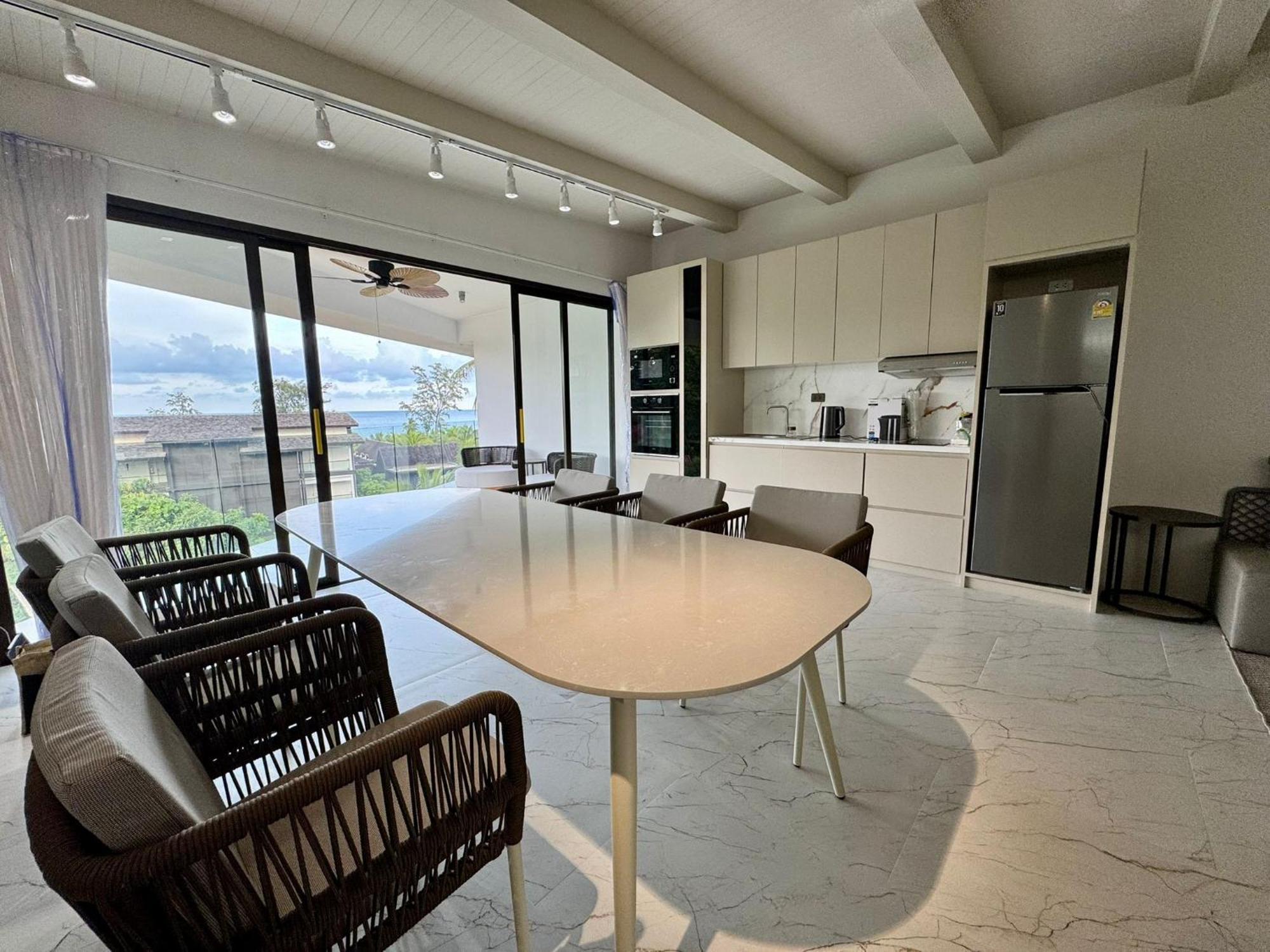 Beachside Apartemen *